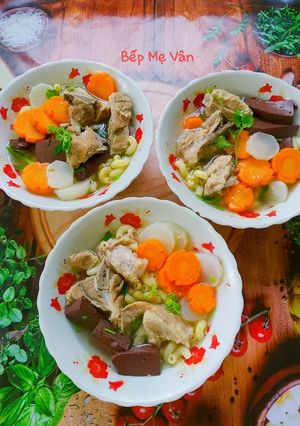 Hình của món Nui nấu xương heo.