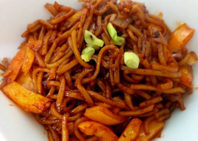 My Quick Gochajung Noodles with Orange sweet peppers. 😋