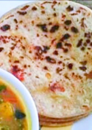 A picture of Stuffed Dal Paratha.