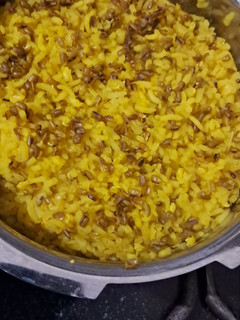 ખીચડી (Khichdi Recipe In Gujarati) રેસીપી મુખ્ય ફોટો