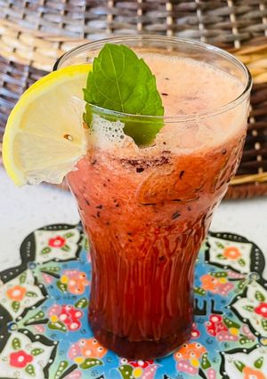 Gambar Full Berries and green apple Splash Juice