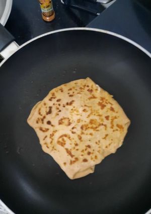 ચીઝ પરાઠા (Cheese Paratha Recipe In Gujarati) રેસીપી મુખ્ય ફોટો