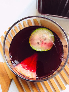A picture of Zobo.