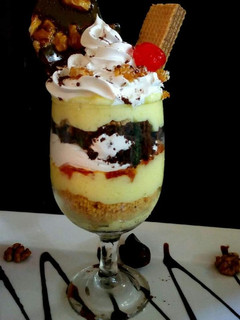 A picture of Nutty delight parfait     .