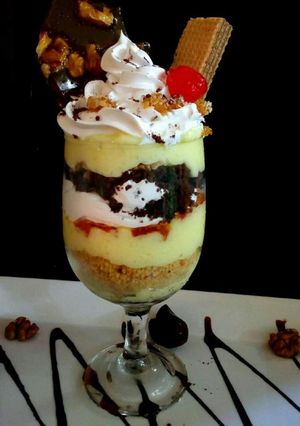 A picture of Nutty delight parfait .