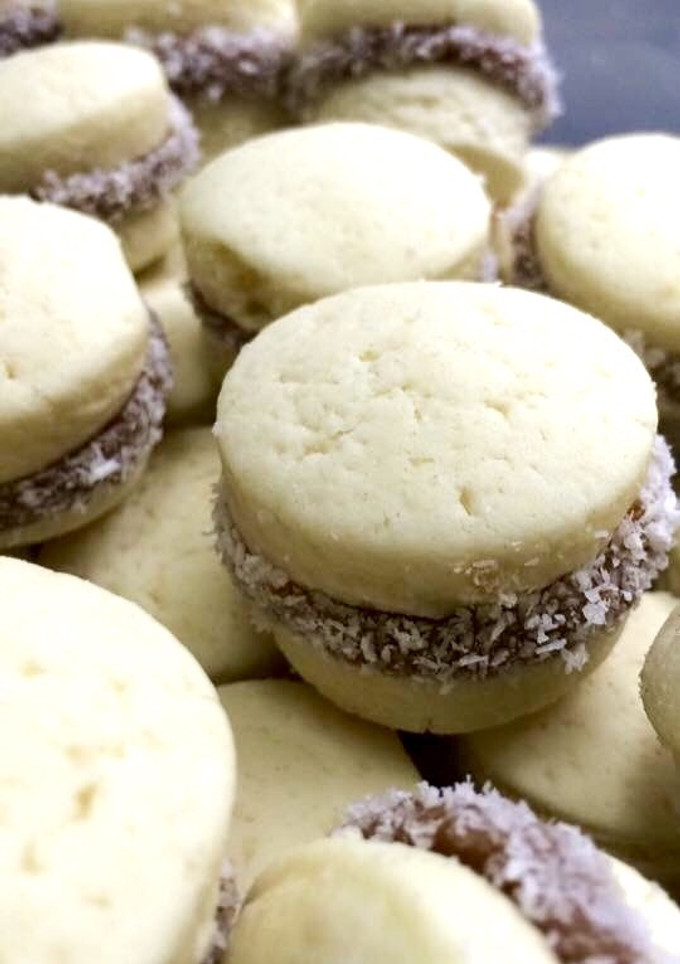 Una foto de Alfajores de maicena caseros