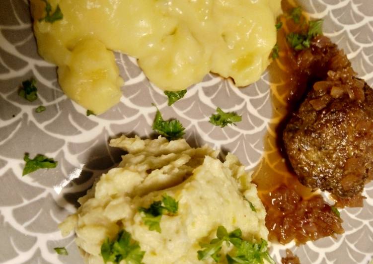 Easiest Way to Make Perfect Rosenkohl-Mousseline mit Portwein-Zwiebel- Sauce