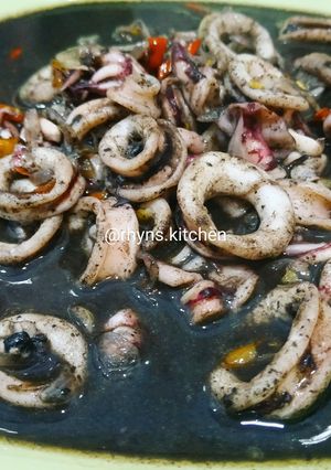 Foto resep Oseng Cumi Hitam Pedas