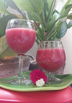 A picture of Watermelon & pomegranate fresh Juice.