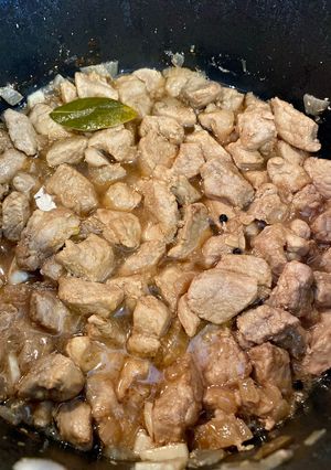 Sertés, vagy csirke adóbó a Fülöp szigetekről recept fotója
