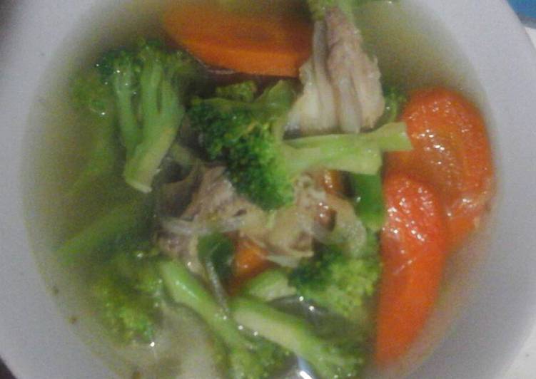 Bumbu Sop ayam with brokoli n wortel | Resep Bumbu Sop ayam with brokoli n wortel Yang Lezat