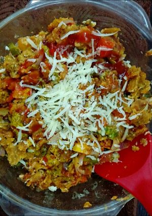 A picture of Thepla leftover ka makeover.