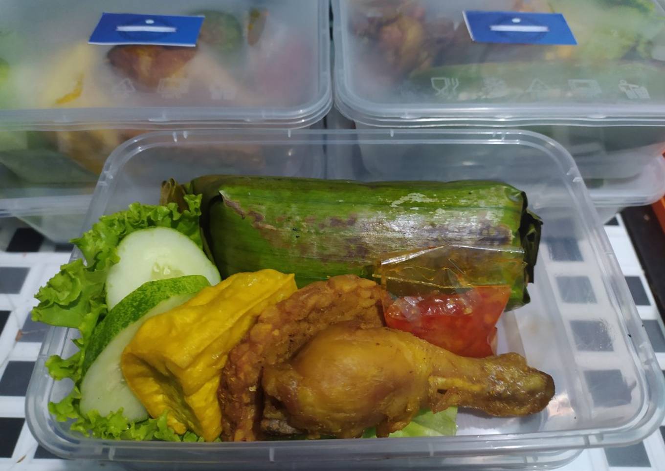 342# Nasi bakar isi ayam pedas