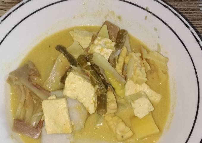 Standar Bagaimana cara buat Lontong Sayur yang gurih