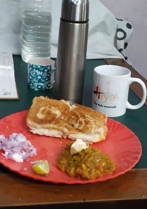 পাও ভাজি (Pav bhaji recipe in Bengali) রেসিপির প্রধান ছবি