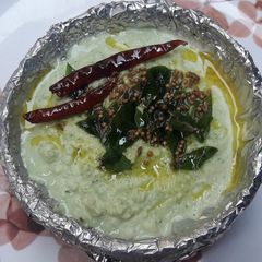 A picture of Coconut chutney.