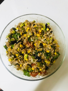 Una foto de Ensalada de arroz y berberechos