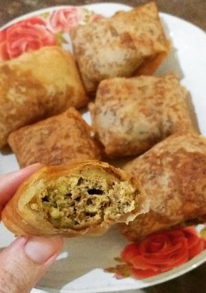 Foto resep Lumpia Telur (Kari Pedas)