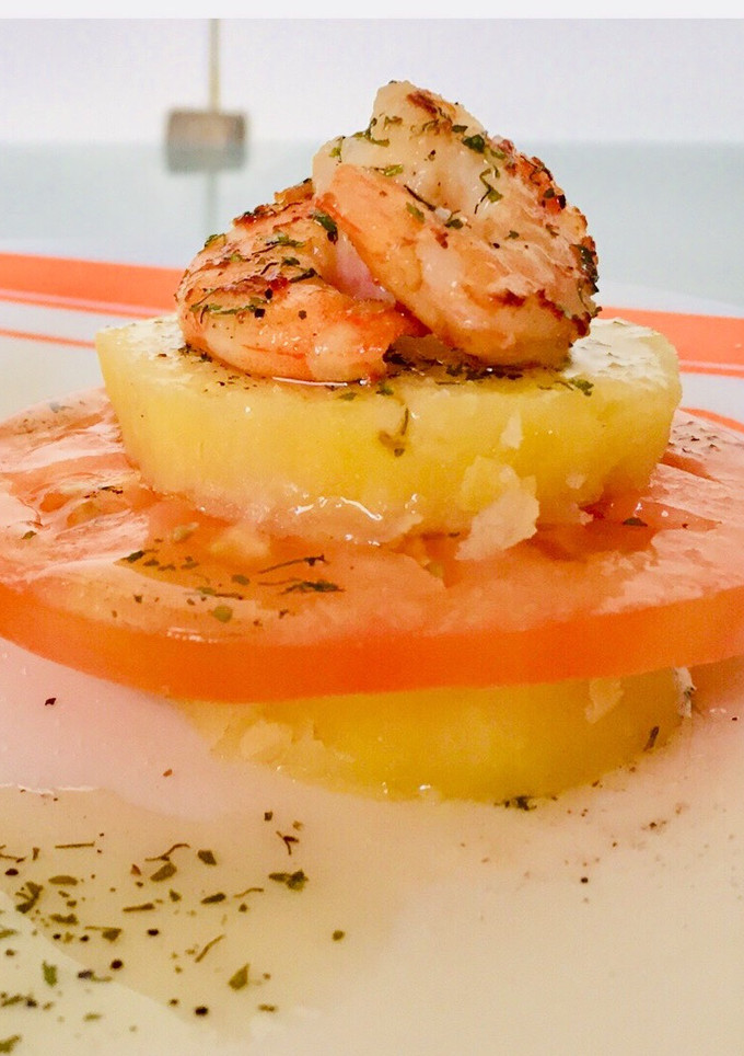 Una foto de Patatas con gambas