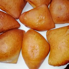 A picture of Mahamri.