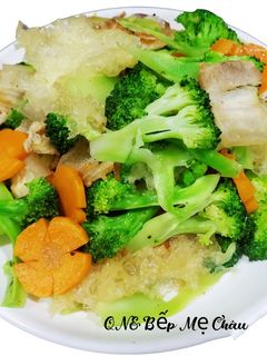 Hình của món Bóng bì xào bông cải xanh.