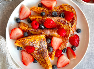A picture of Fluffy French Toast.