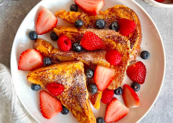 Fluffy French Toast Recipe by HomeCookJournal - Cookpad