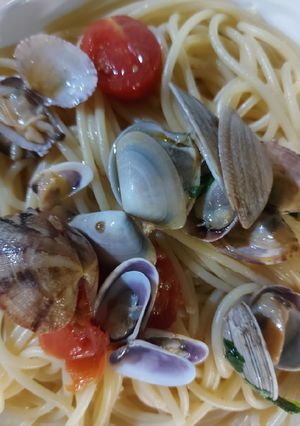 Foto di Spaghetti vongole,lupini e pomodorini