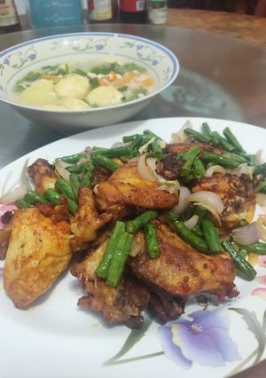 Gambar Ayam Goreng Kunyit
