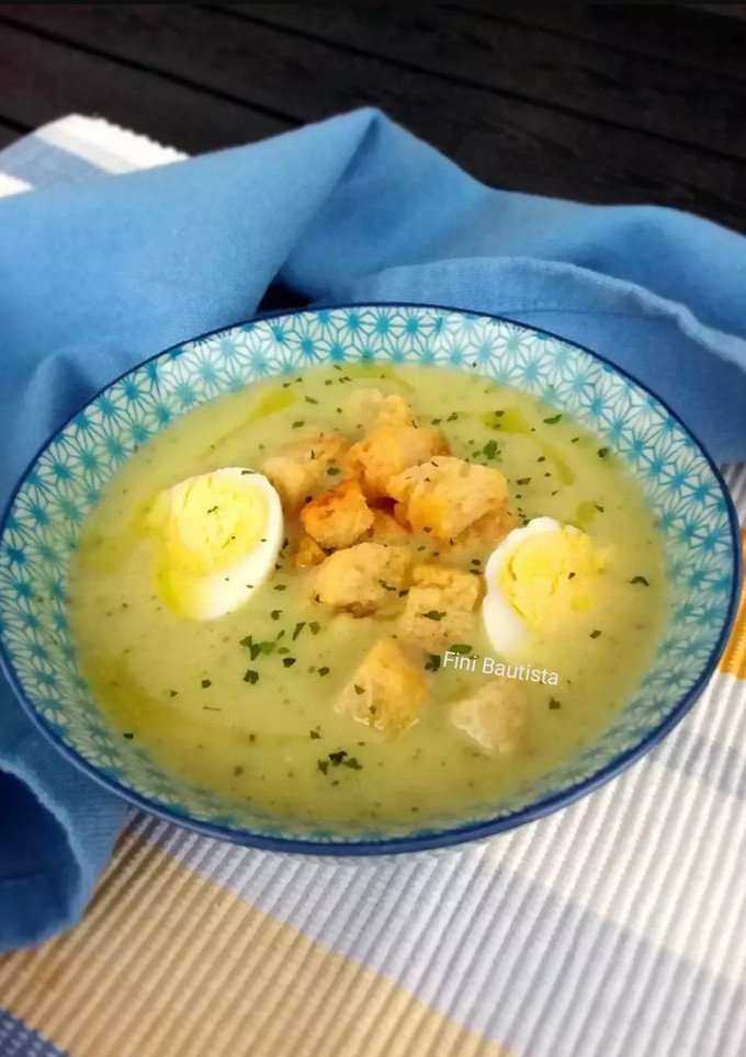 Una foto de Crema de calabacín con pera y manzana