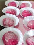 Mochi isi selai strawberry