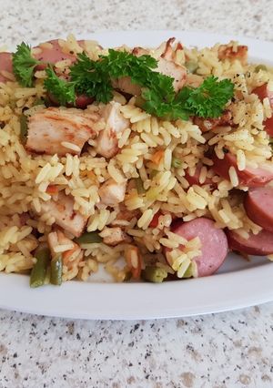 A picture of My Smoked Sausage Garlic Chicken & a Veg Rice.