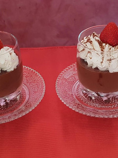 Una foto de Caprichos de chocolate con almendras