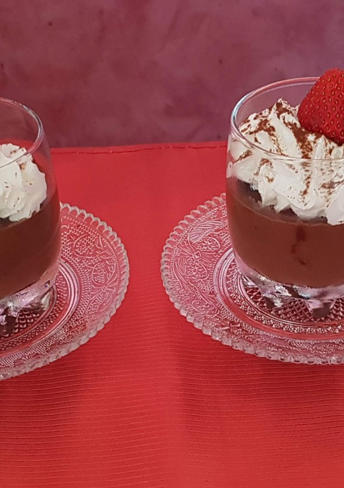 Una foto de Caprichos de chocolate con almendras