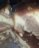 Bizcochuelo de chocolate y vainilla