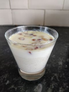 சூஜி கீர் (Sooji kheer Recipe in Tamil) செய்முறை முக்கிய புகைப்படம்