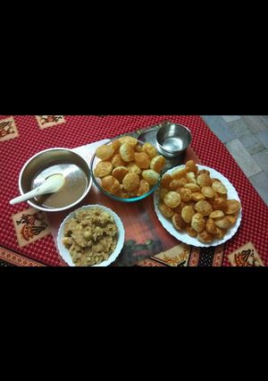 सूजी गोलगप्पे रेसिपी मुख्य फोटो