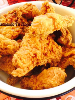 Una foto de Pollo frito estilo "KFC"🐔🐔
