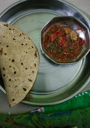 टमाटर भरवा (tamatar bharwa recipe in Hindi) रेसिपी मुख्य फोटो
