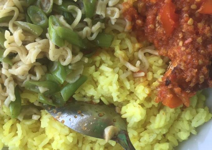 Resep bikin Nasi Kuning Ricecooker  spesial