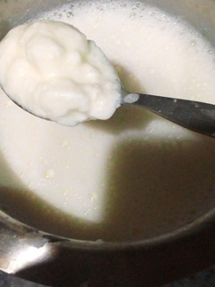 A picture of Dahi.