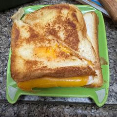 A picture of Grilled cheese.