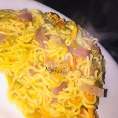 A picture of HOTs NOODLE🍜 by maryumms_cuisine🌸.
