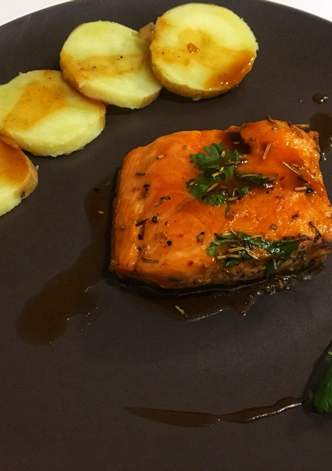 Una foto de Salmón en salsa agridulce casera