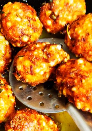 व्रत का साबूदाना वड़ा (vrat ka sabudana vada recipe in Hindi) रेसिपी मुख्य फोटो