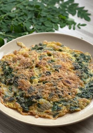Gambar Telur dadar daun moringga