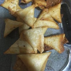 A picture of Mitha samosa.