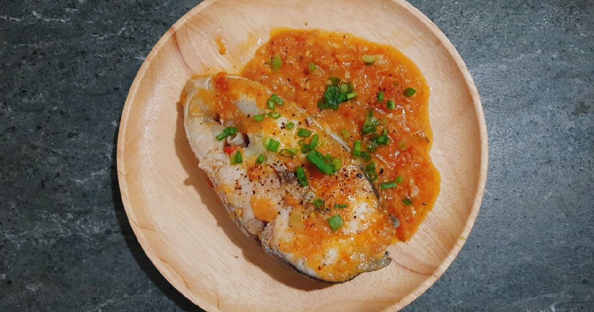 Cách thực hiện các bước để làm cá basa sốt cà chua như thế nào?
