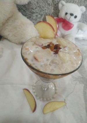 A picture of Sabudana Apple pudding.