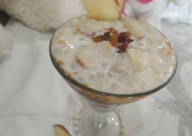 Sabudana Apple pudding